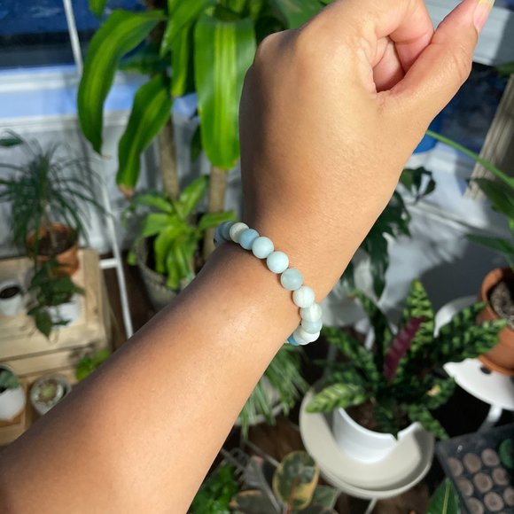NWT Handcrafted Amazonite Stretchable Bracelet - 23 Frosted, Matte 8mm Beads - Picture 3 of 9